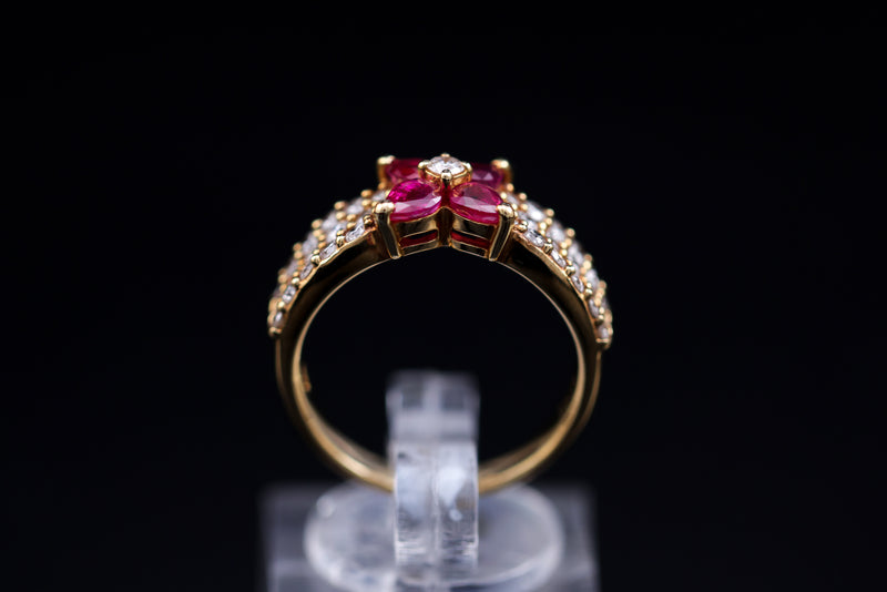 Diamond & Ruby Yellow Gold Ring
