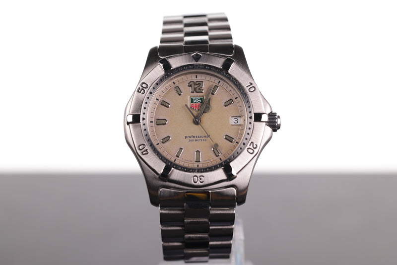 TAG Heuer Professional 200