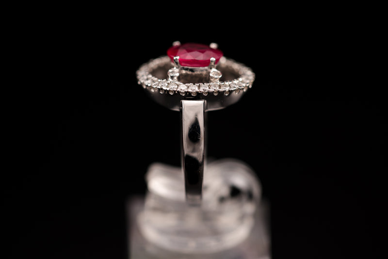 Diamond & Ruby White Gold Ring